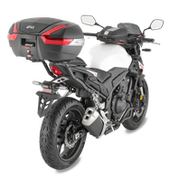 Attacco GIVI SR1206 montato con V47NN su Honda CB 500 Hornet (24)