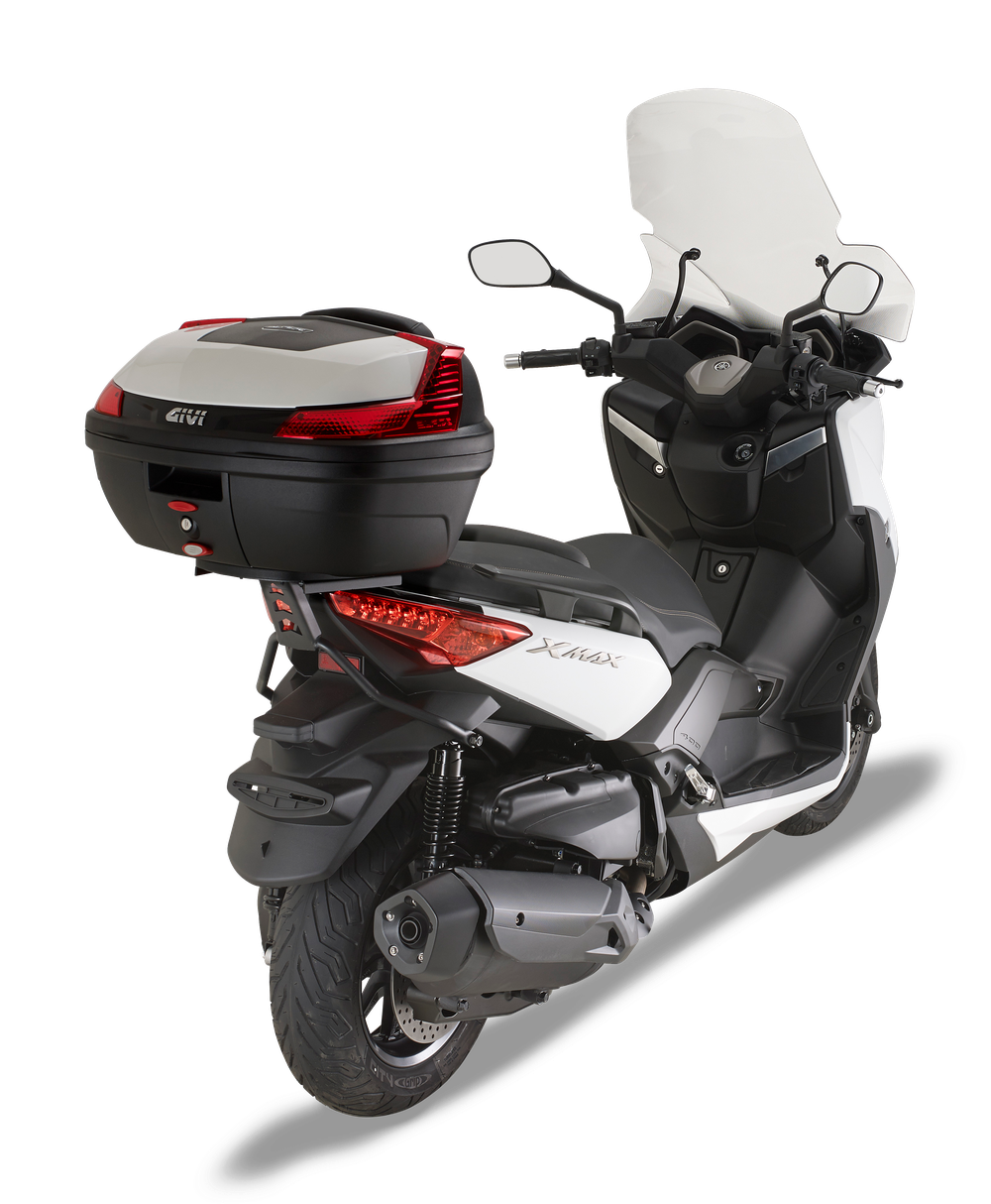 Attacco GIVI SR2117M montata su Yamaha X-MAX 250 (14)