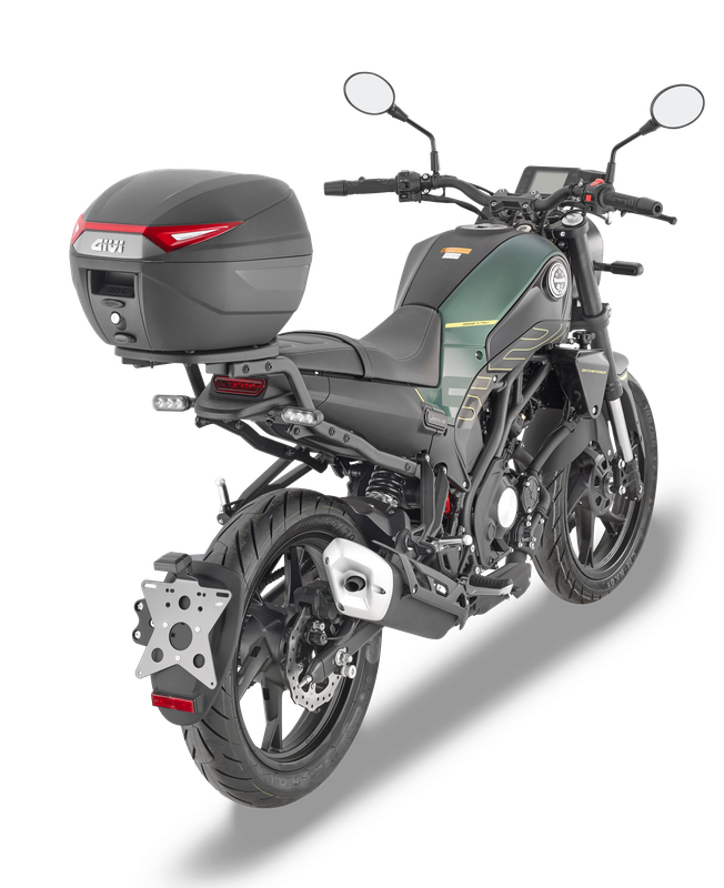 SR8715 special rack GIVI mounted with C30N on Benelli Leoncino 125 (22)