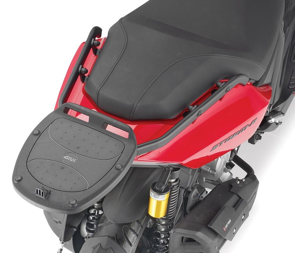 Supporto per valigie centrali top-case-support GIVI SR9581