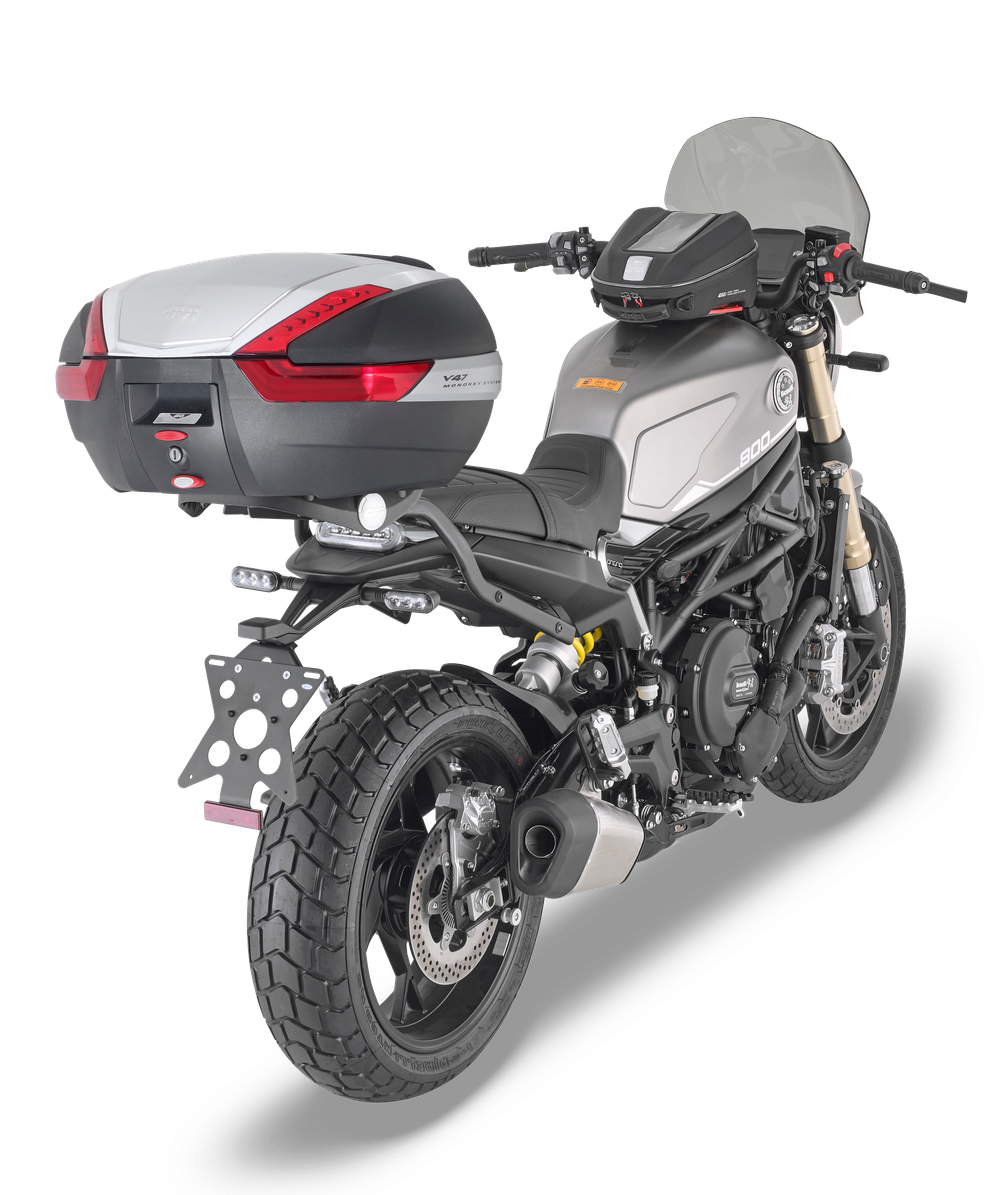 Borsa GIVI ST611 montato con V47N su Benelli Leoncino 800 (22)