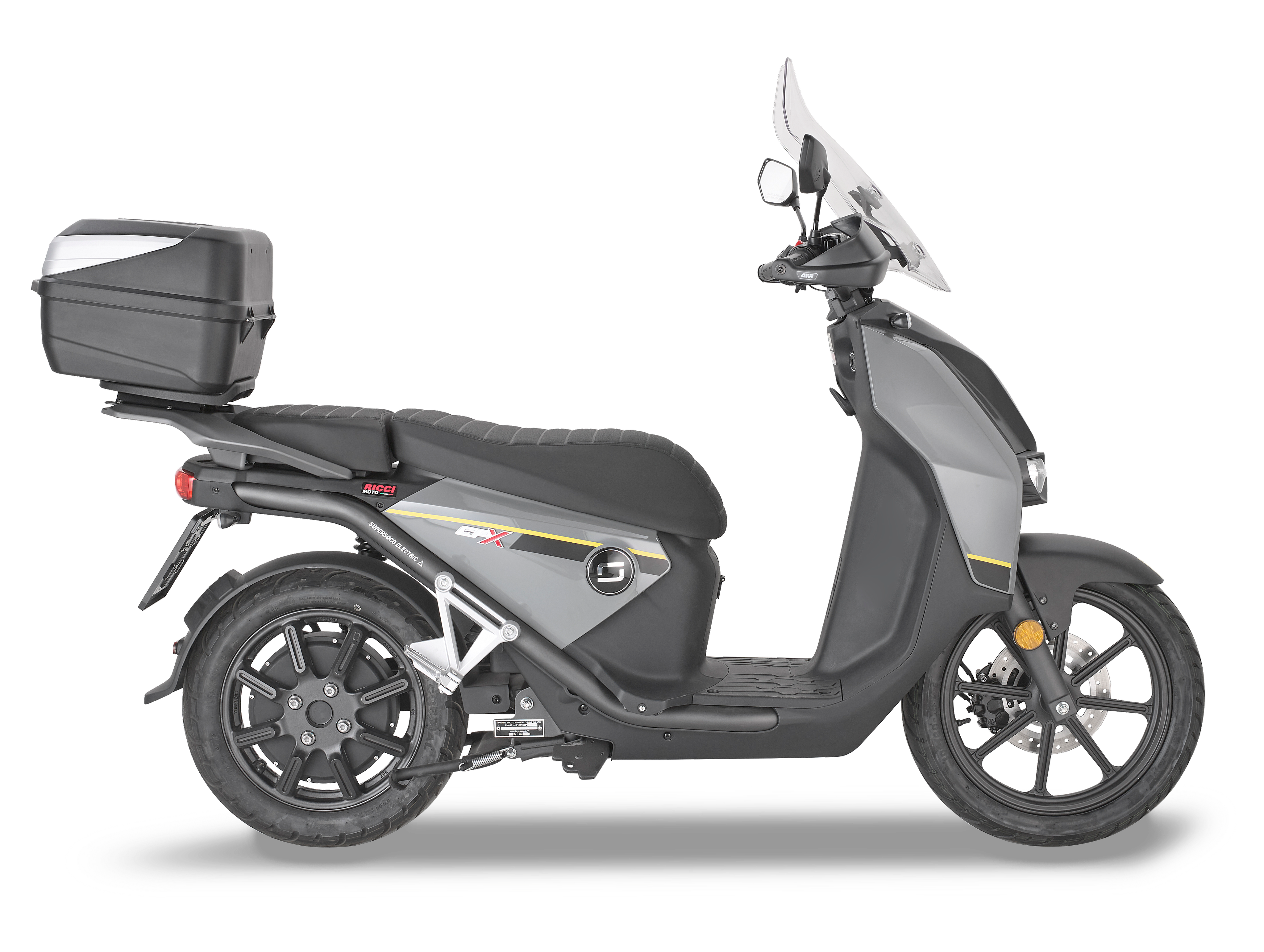 Allestimento GIVI su Super Soco CPX (21) lato