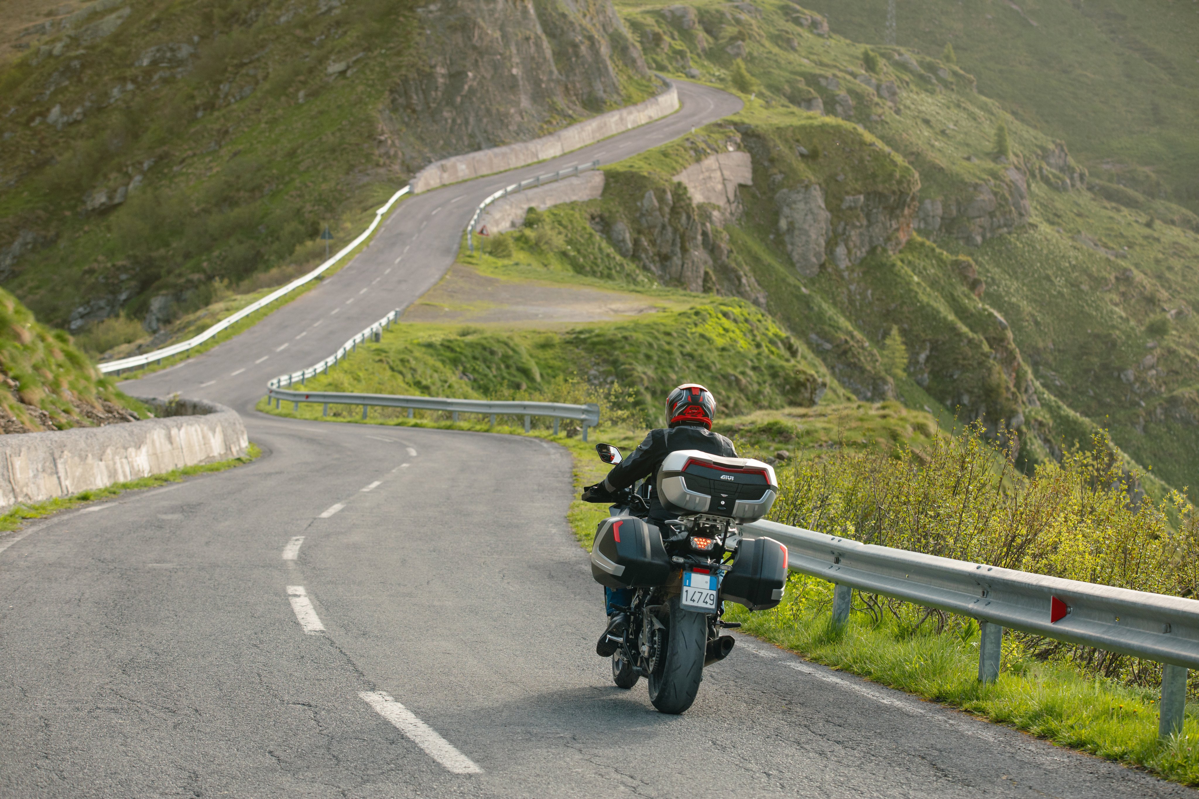 Suzuki GSX-S1000GX (24) Maxia 5 010 allestita con V58N