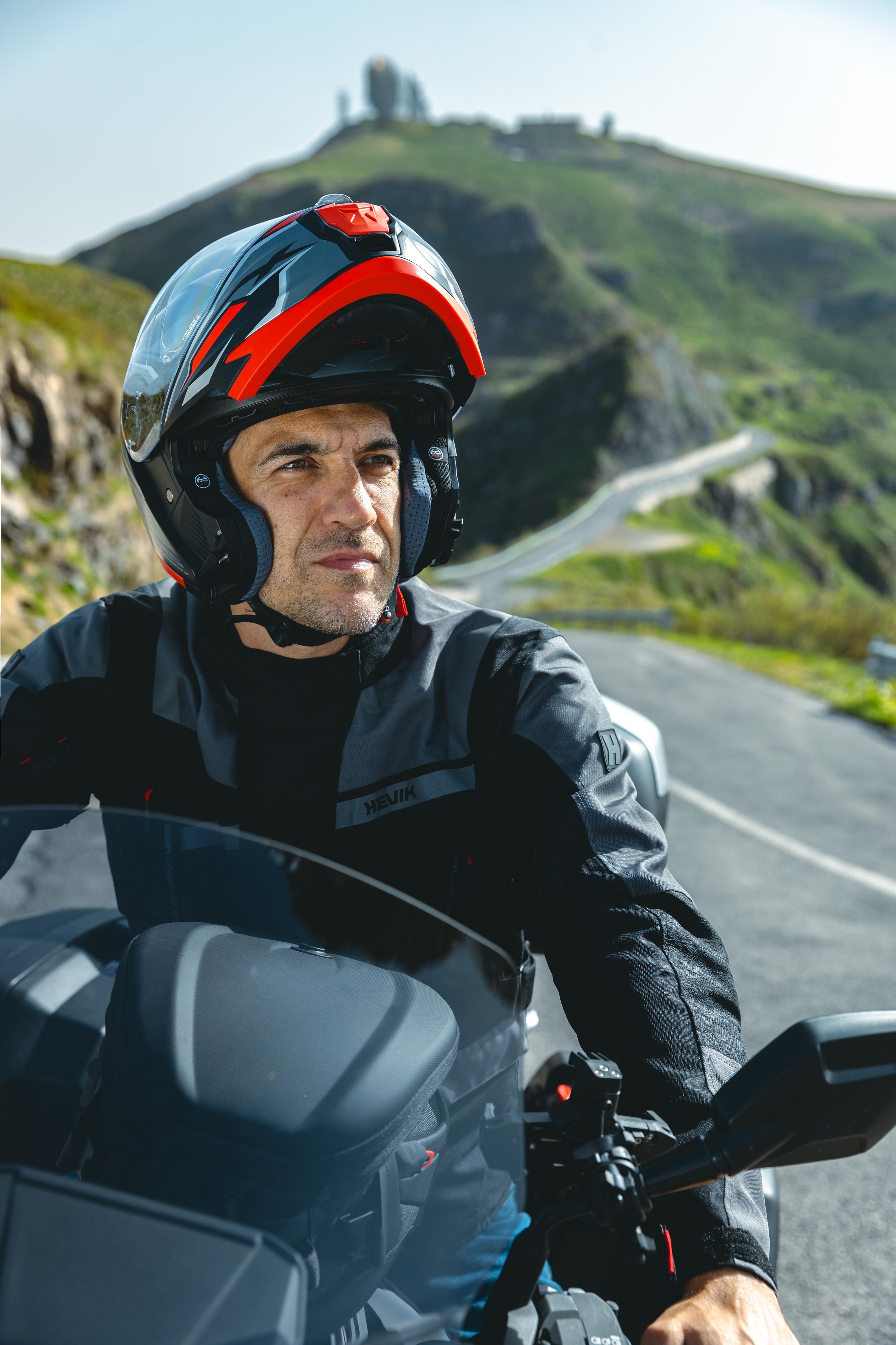 Suzuki GSX-S1000GX (24) Maxia 5 025 equipped with HX27FSEBR