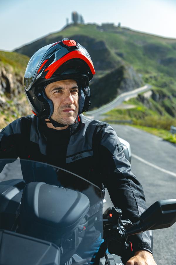 Suzuki GSX-S1000GX (24) Maxia 5 025 equipped with HX27FSEBR