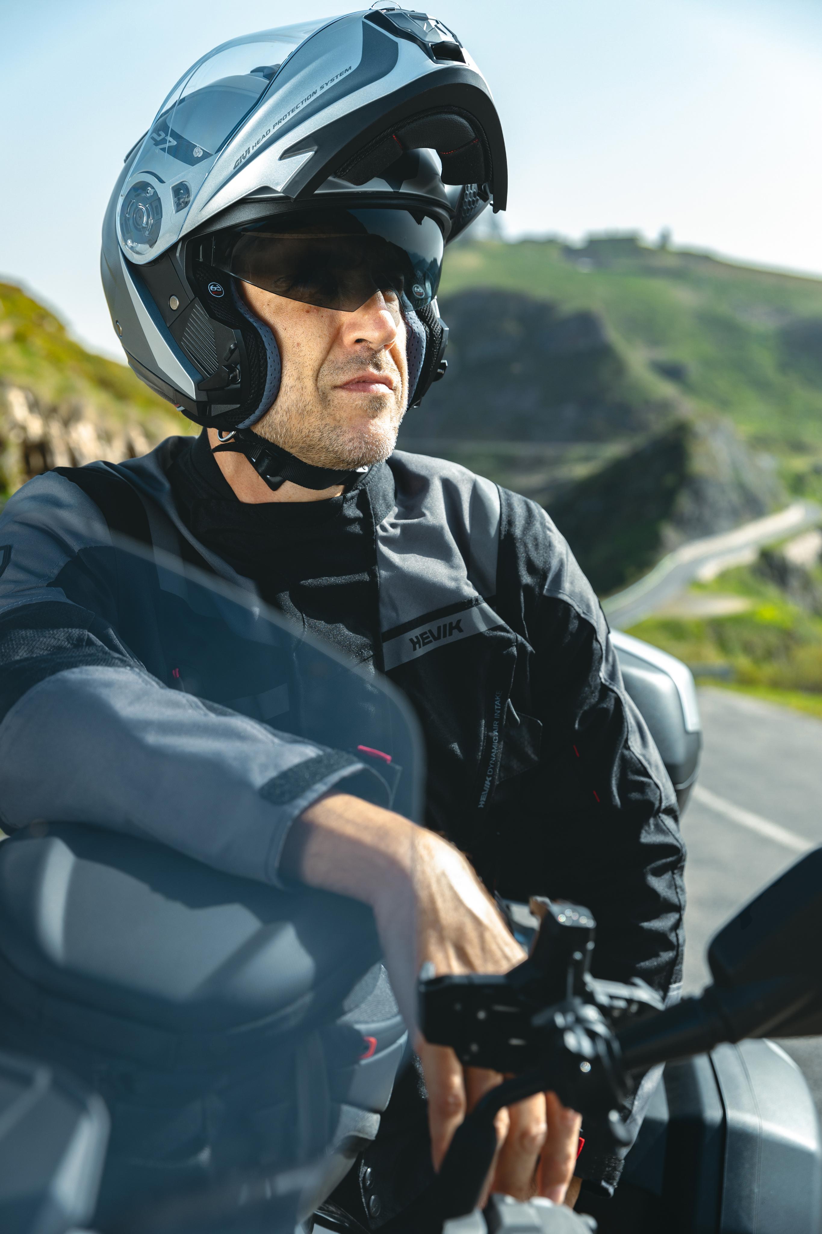 Suzuki GSX-S1000GX (24) Maxia 5 027 allestita con HX27FDMTS