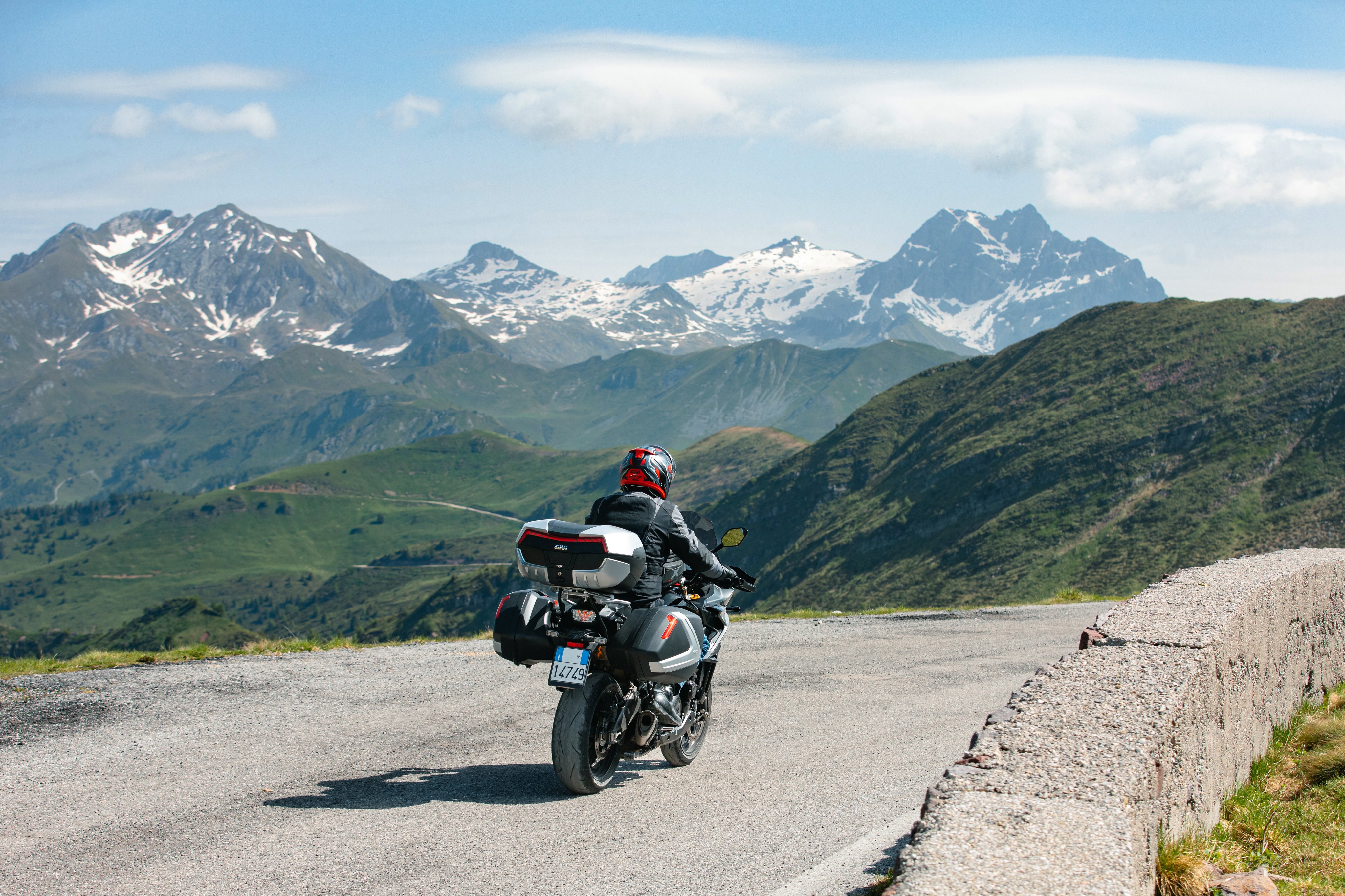 Suzuki GSX-S1000GX (24) Maxia 5 035 allestita con V58N