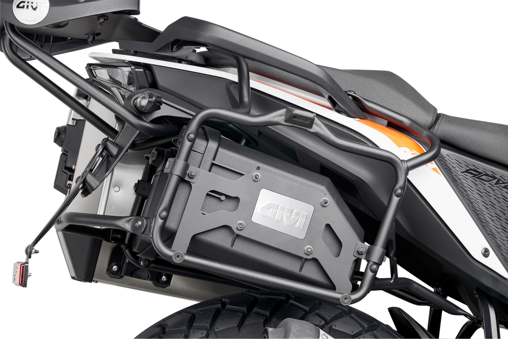 Tool Box Kit GIVI TL7711KIT montata su KTM 390 Adventure (20)