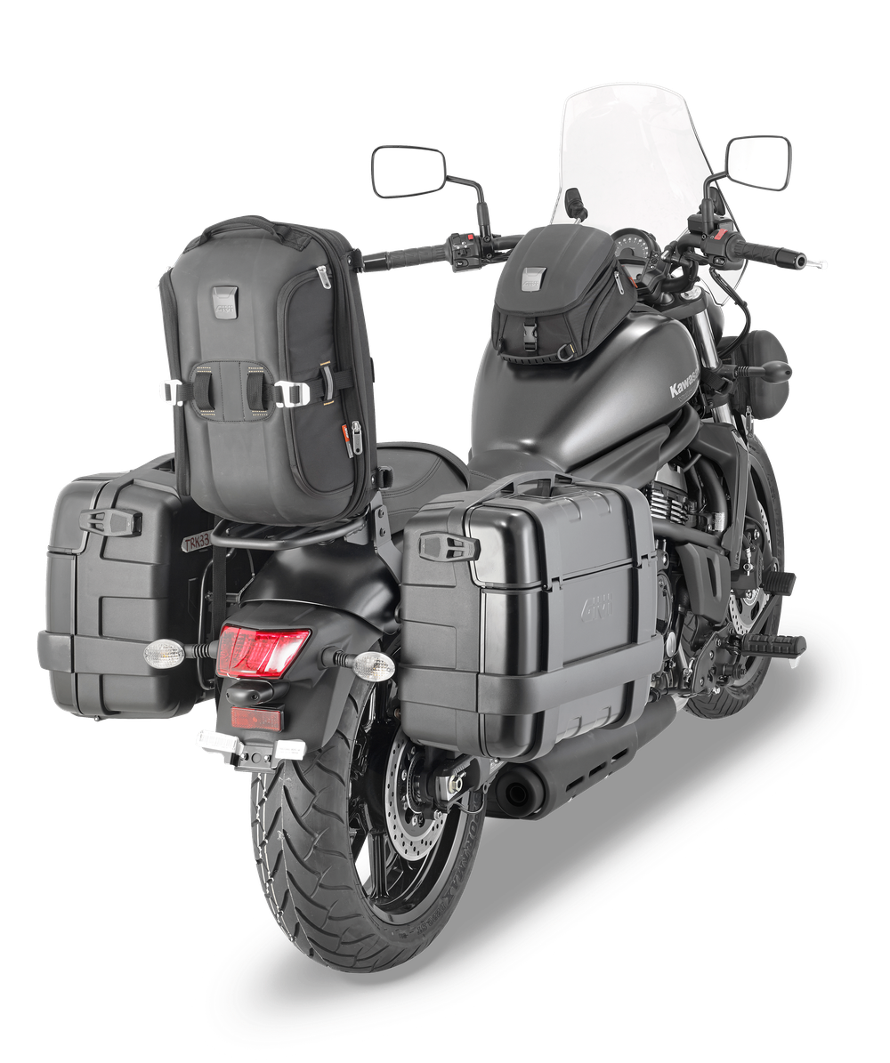 Valigie Laterali GIVI TRK montato con PL4115 su Kawasaki Vulcan S 650 (15)