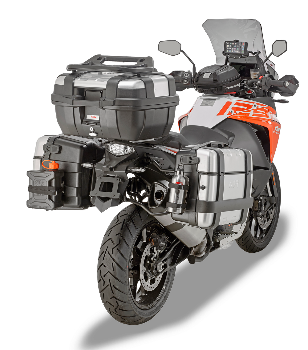 Valigie Laterali GIVI TRK montato con PLR7706 su KTM 1290 Super Adventure S (17)