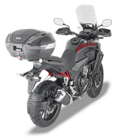 Bauletto GIVI V47NNT montato con 1121FZ su Honda CB 500 X (19)