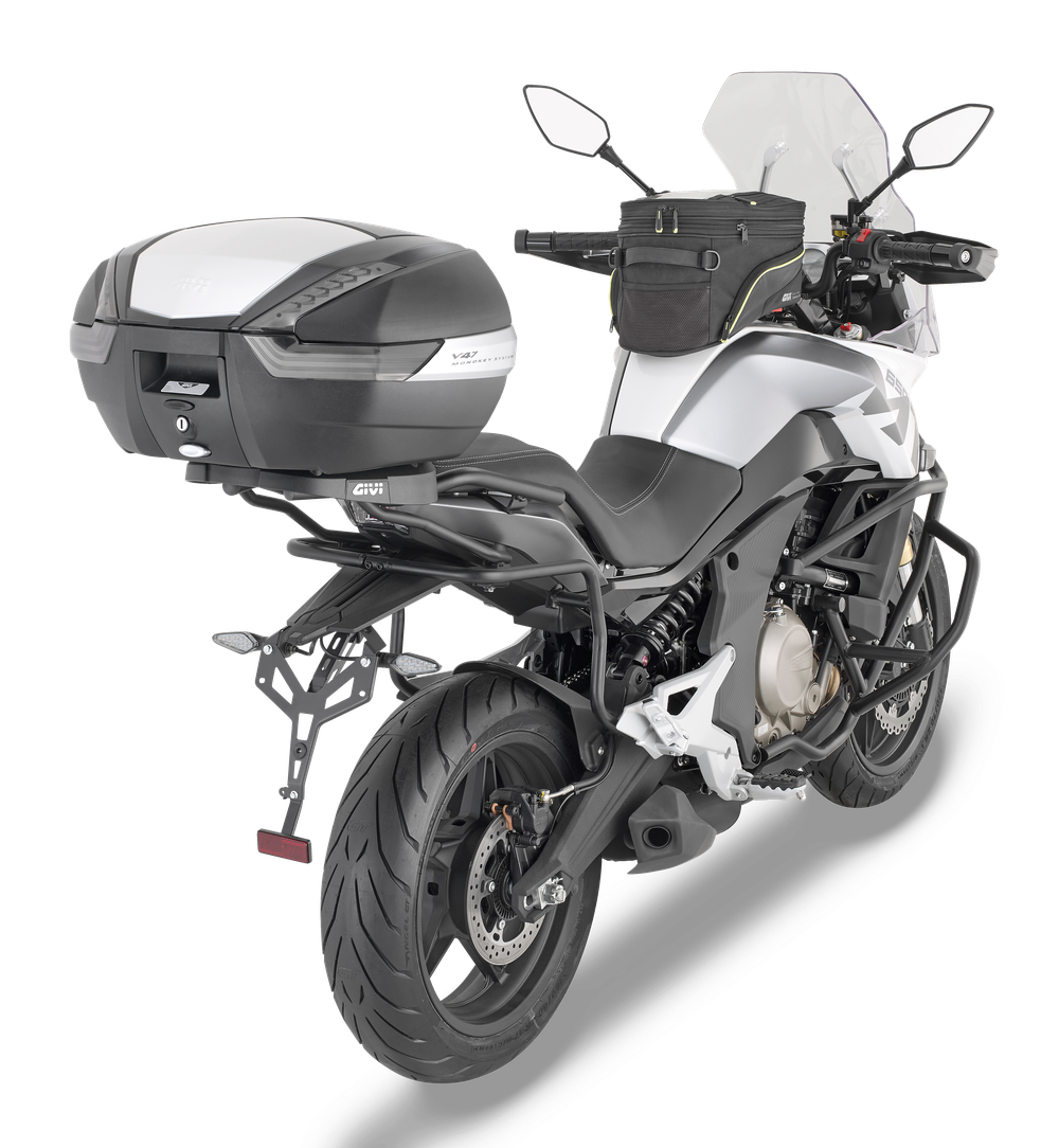 Bauletto GIVI V47NT montato con SR9221 su CF Moto Multiterrain 650 MT (21)