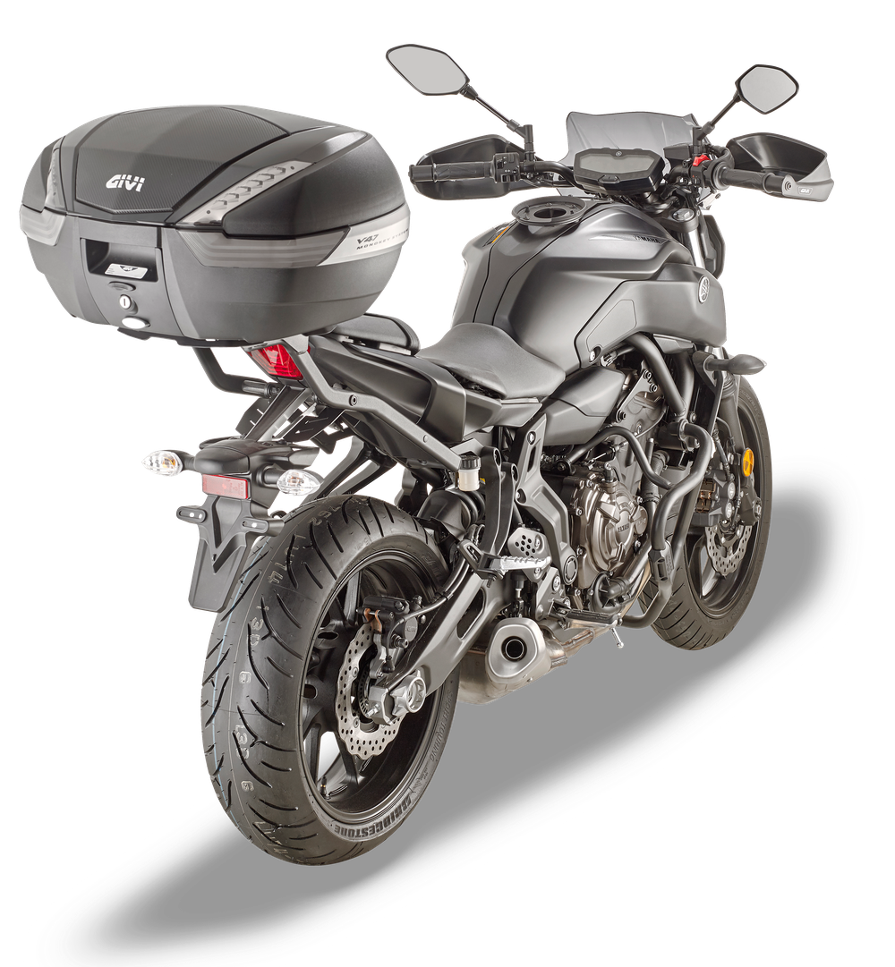 Bauletto GIVI V47NT montato con 2140FZ su Yamaha MT-07 (18)