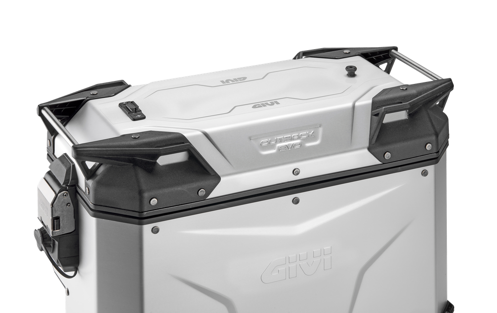 XL10 cargo bag X-line. Particolare del kit aggancio da montare sul coperchio delle valigie in alluminio