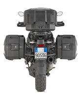 XP01AAA tris di valigie espandibili montate su BMW R 1300 GS (24) - modalità 36 L.
