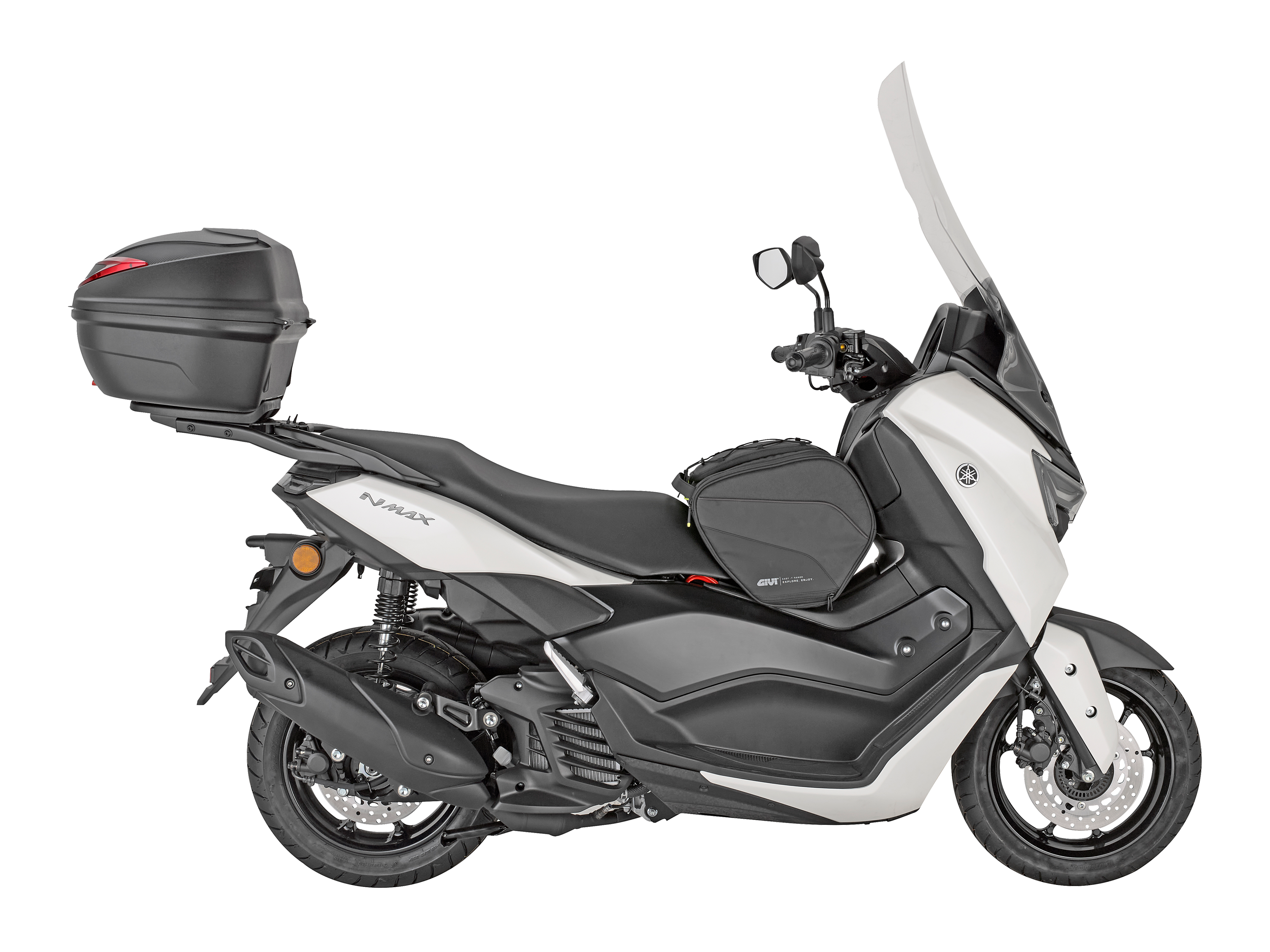 YAMAHA N-Max 125 (25) allestita con top case B360N2