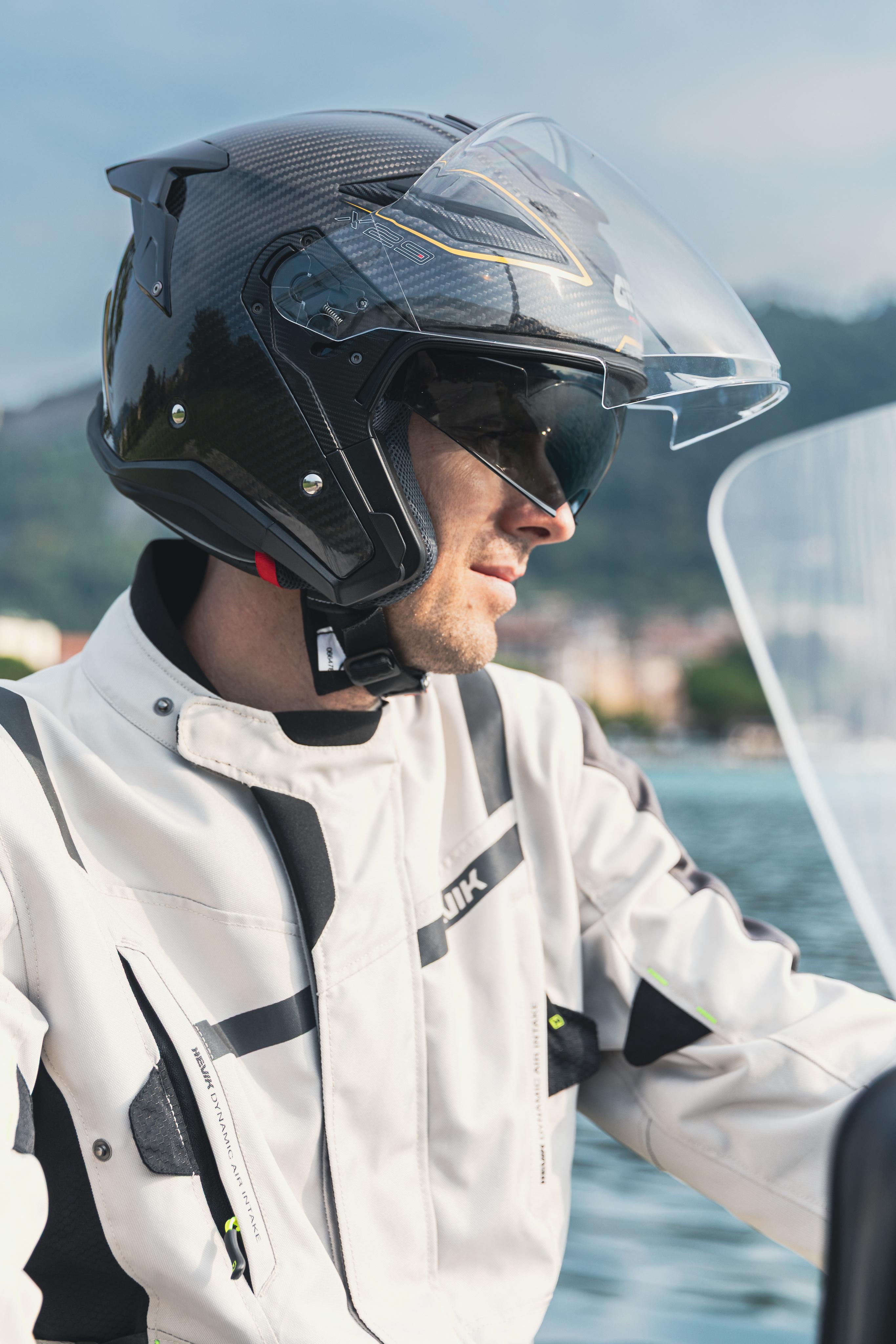 Yamaha T-Max 560 (25) Riviera Touring 19 allestita con HX29DCRBN