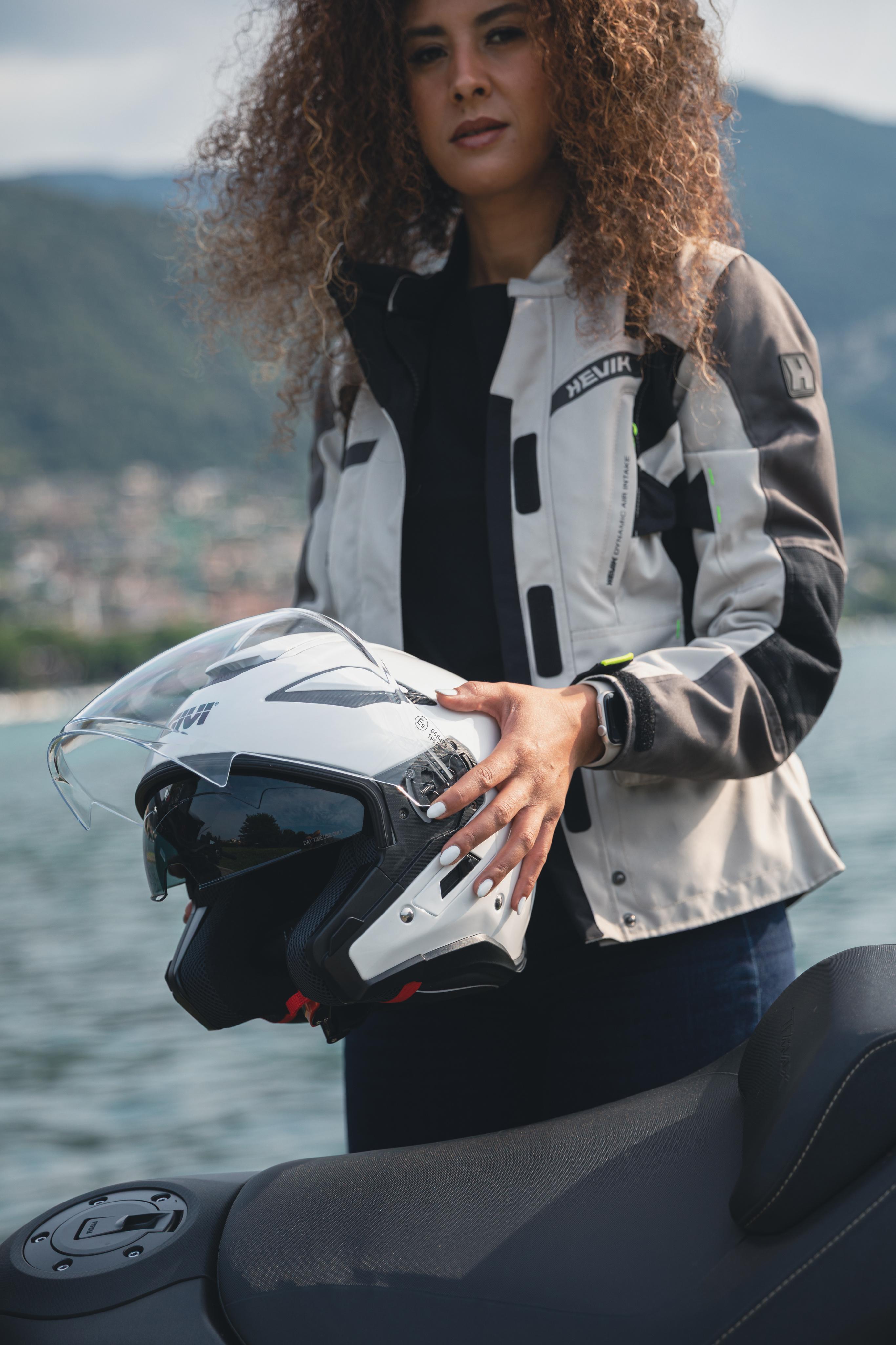 Yamaha T-Max 560 (25) Riviera Touring 25 allestita con HX29BB910