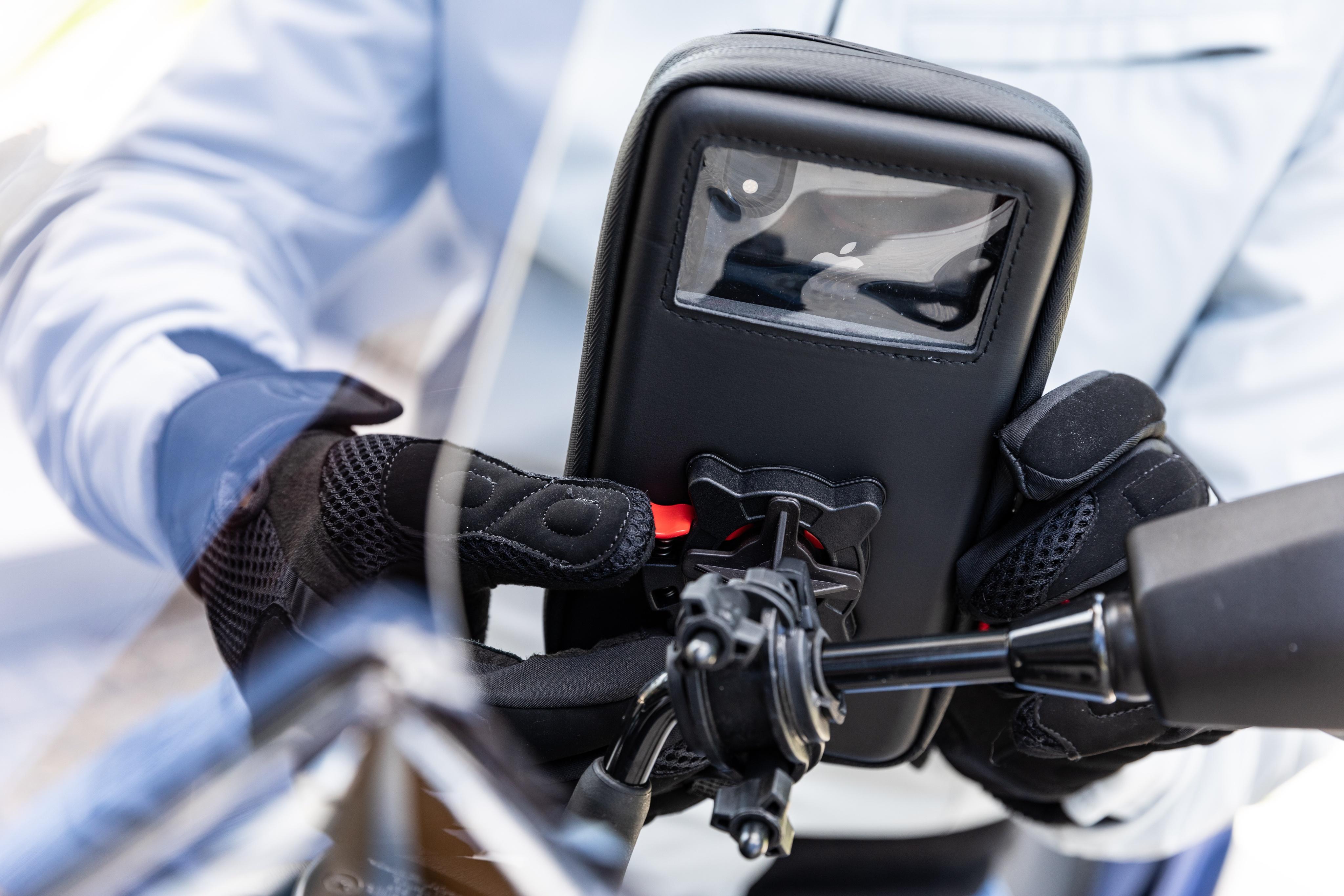 givi-presenta-2-nuovi-e-innovativi-configuratori-per-i-tuoi-dispositivi-device