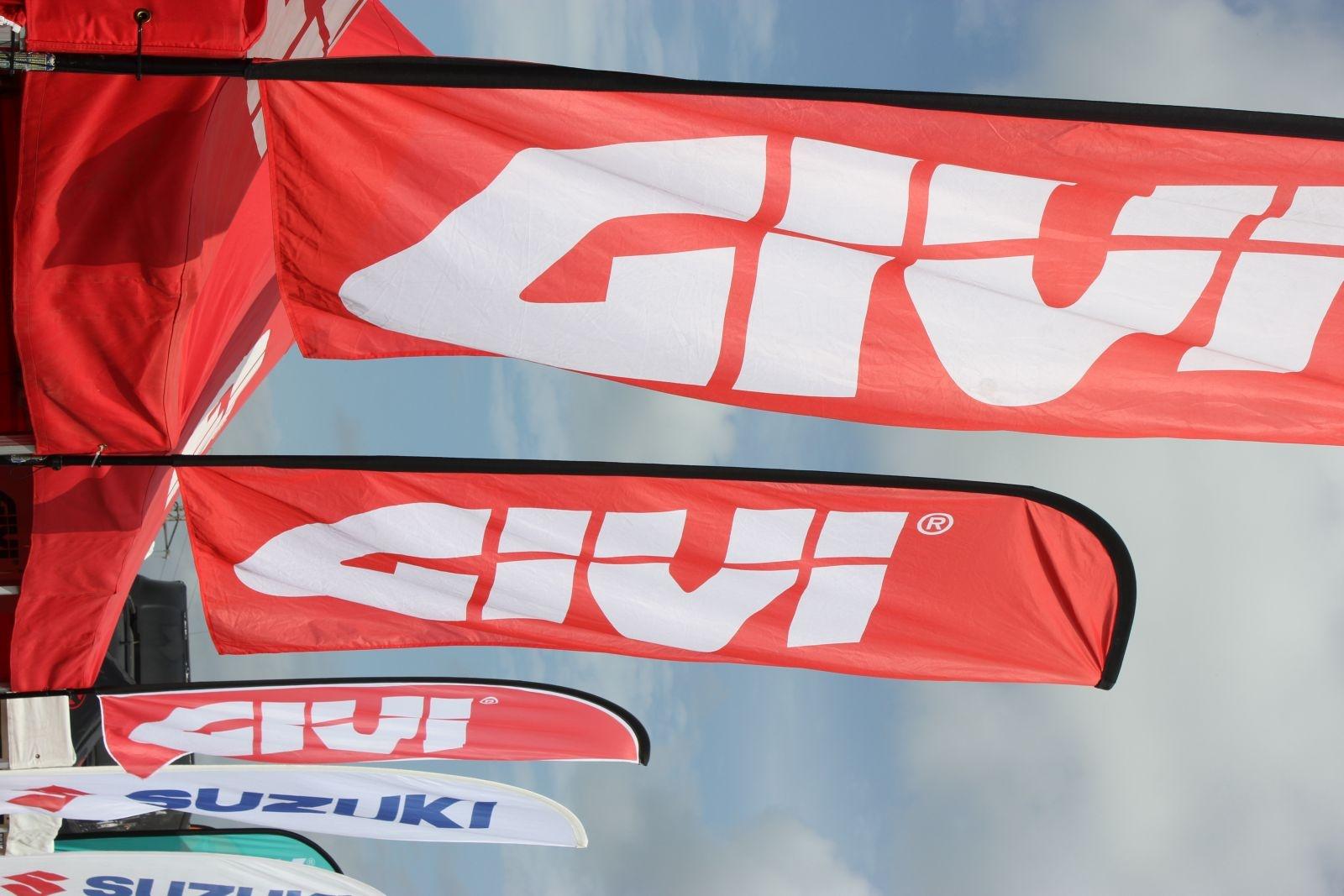 GIVI incontra i motociclisti in Spagna: Adventure Experience Barcellona e GIVI Day a Jerez
