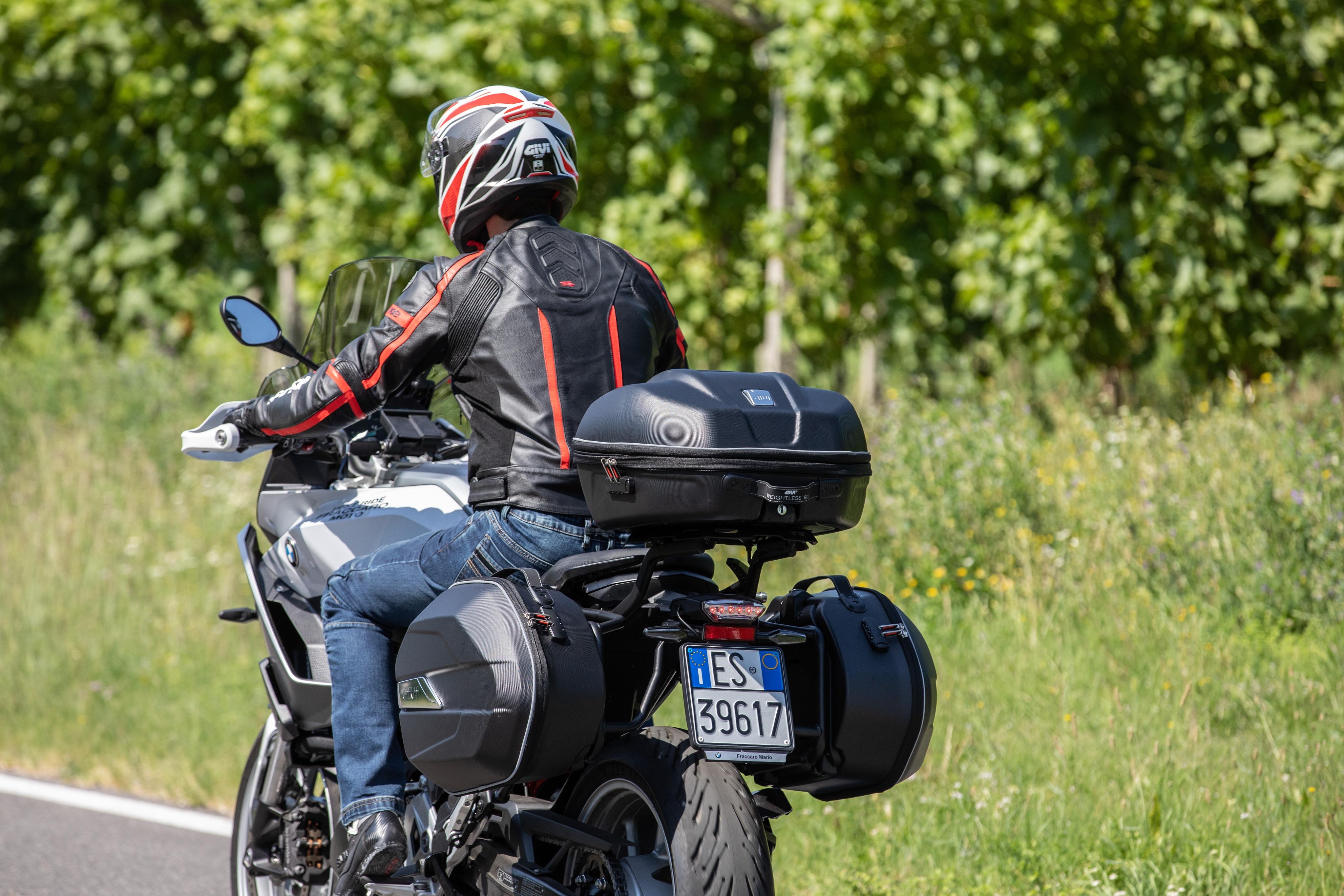 GIVI-2020-NUOVE-VALIGIE-WEIGHTLESS