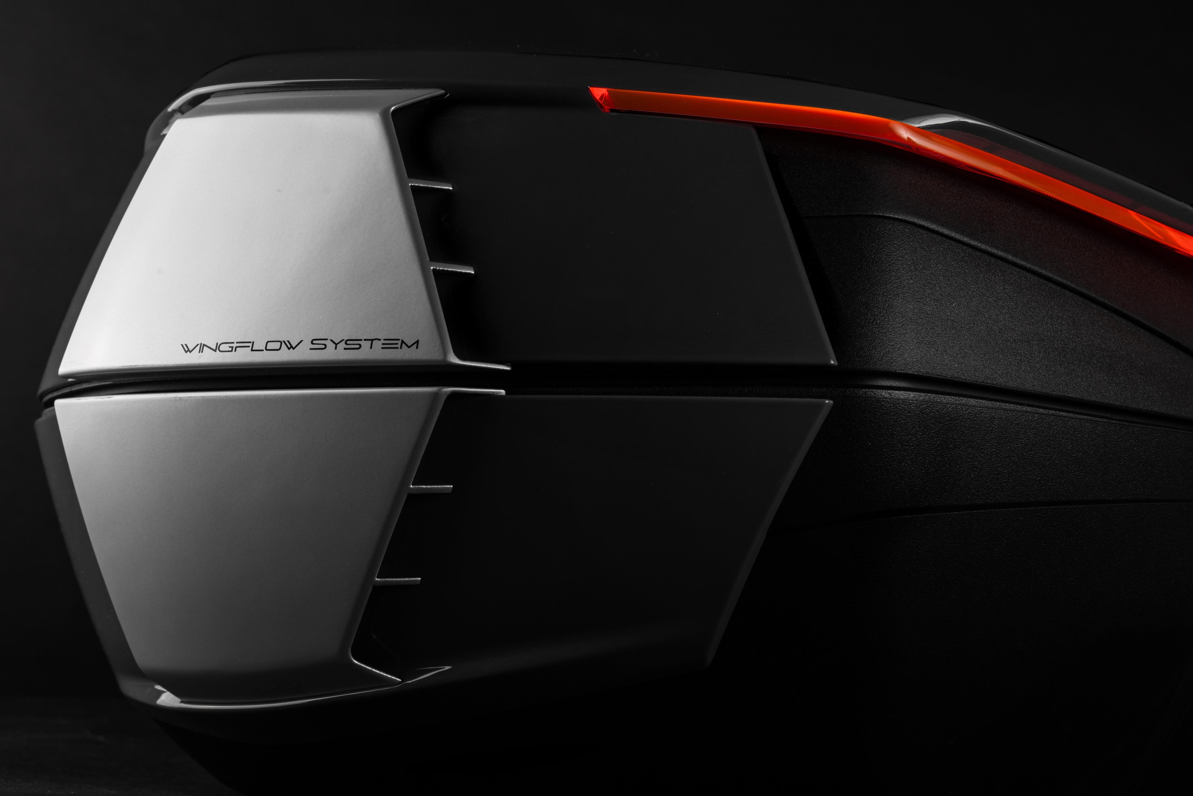 V49_top-case_09_GIVI_hero