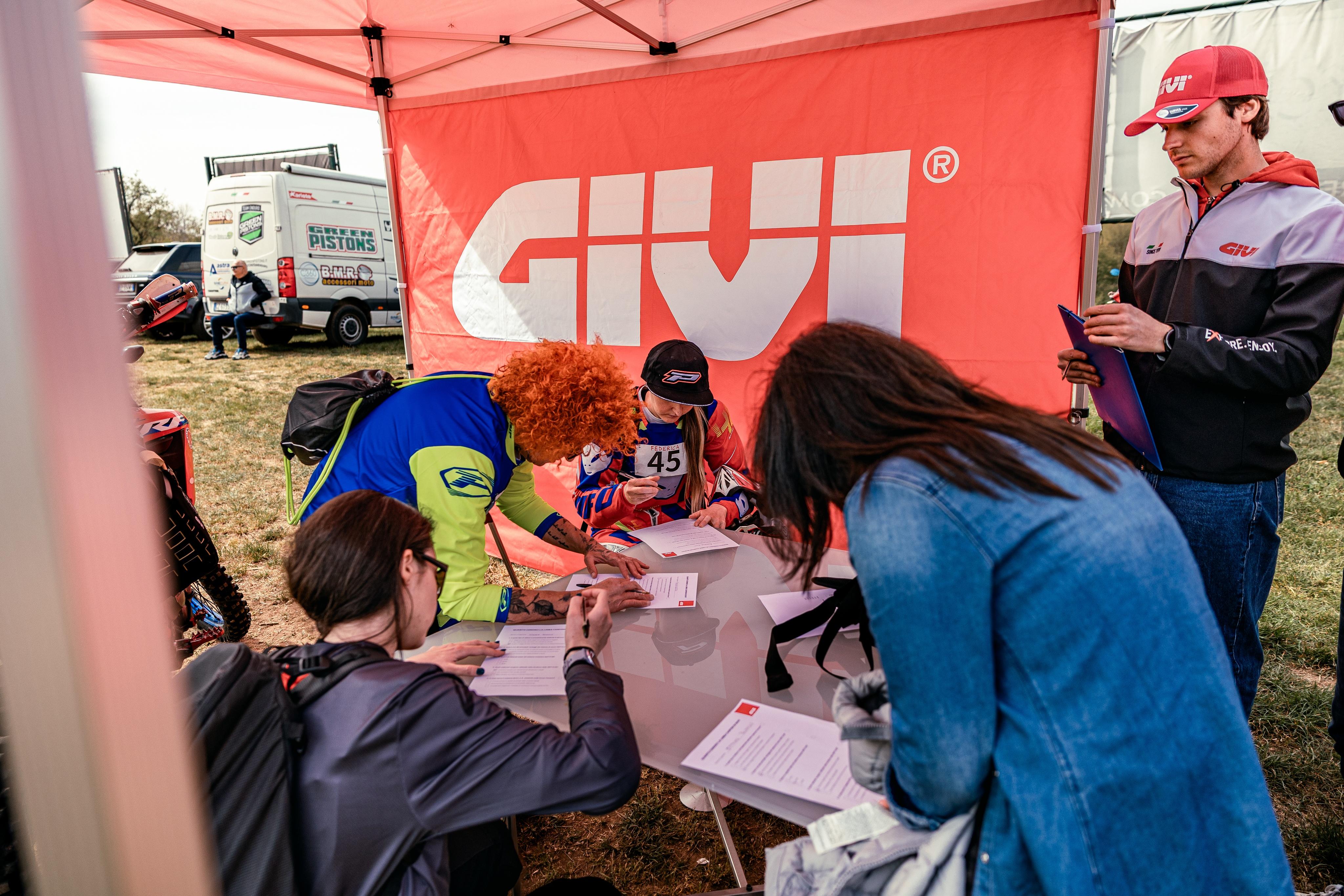202604_AdventureRiding_GIVI-01