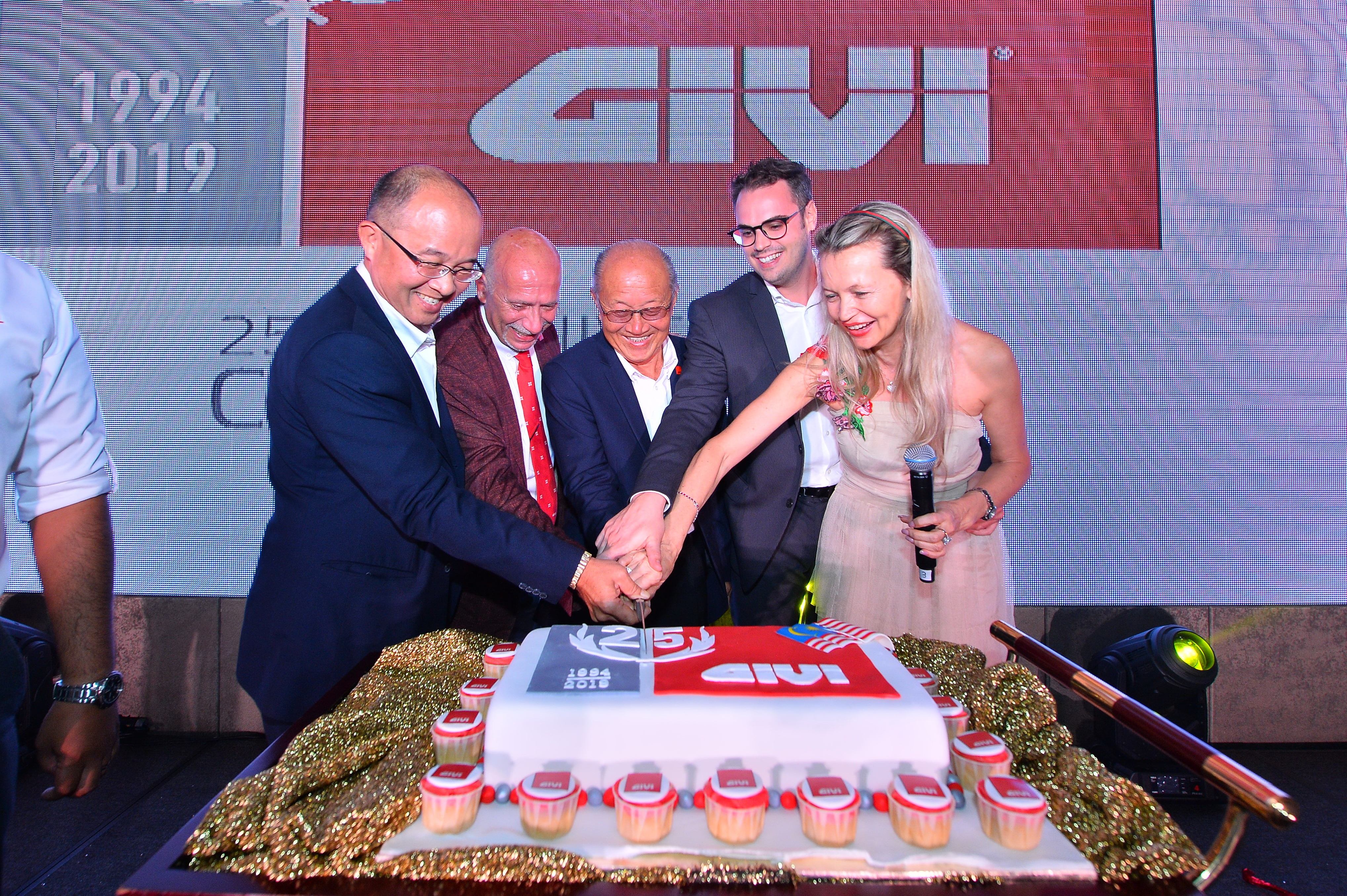GIVI-ASIA-ANNIVERSARIO