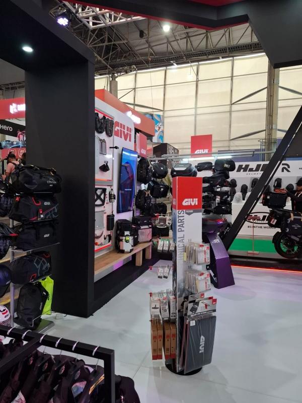 GIVI alla Feria de las 2 Ruedas di Medellín