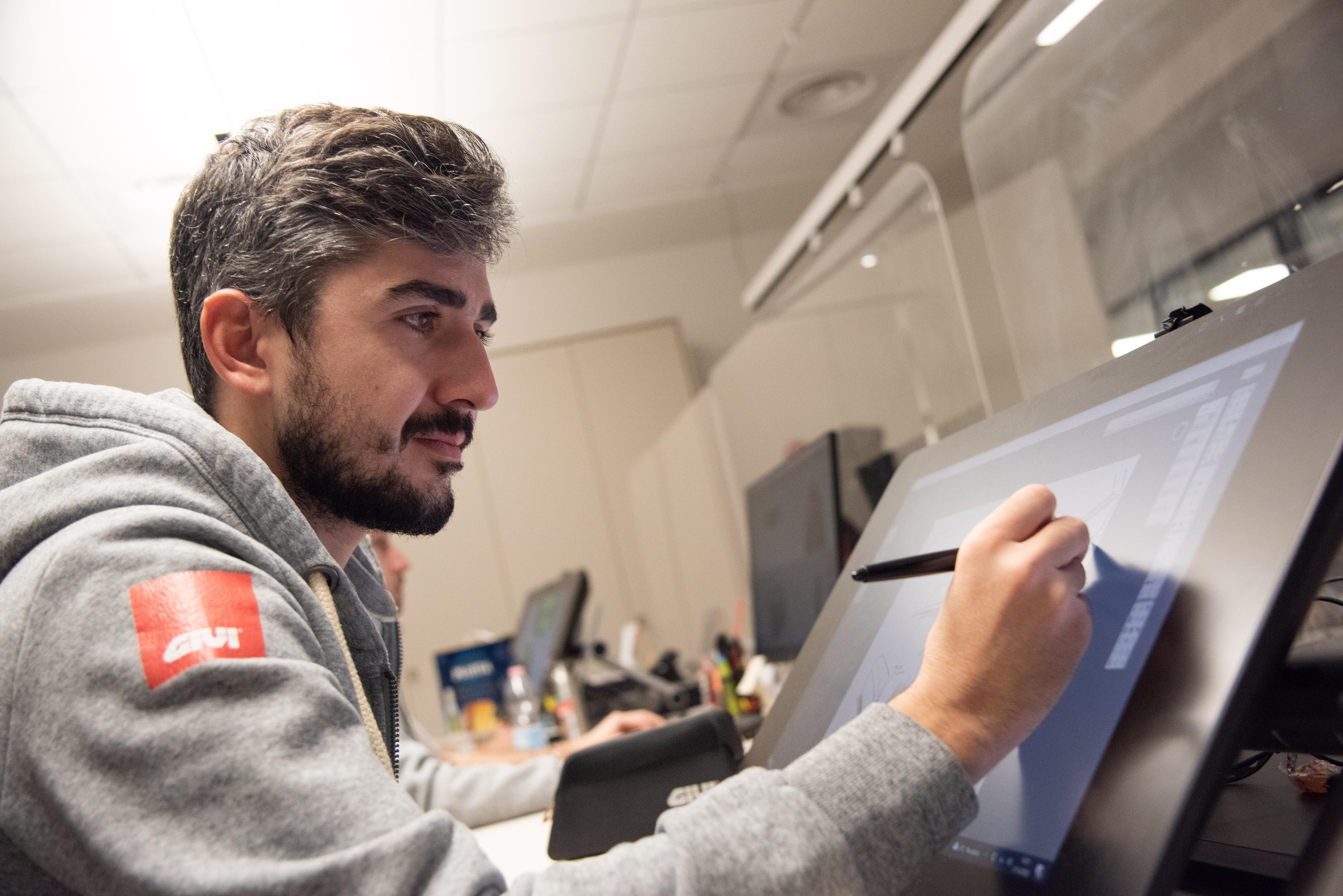 givi-inside-givi-bike-7