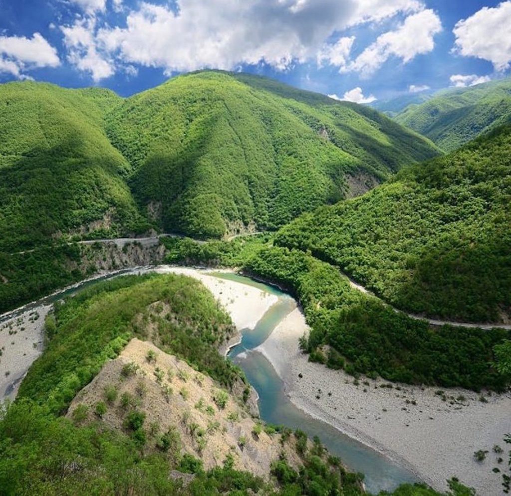 GIVI Tour: quattro giorni in moto tra le meraviglie delle Alpi francesi.