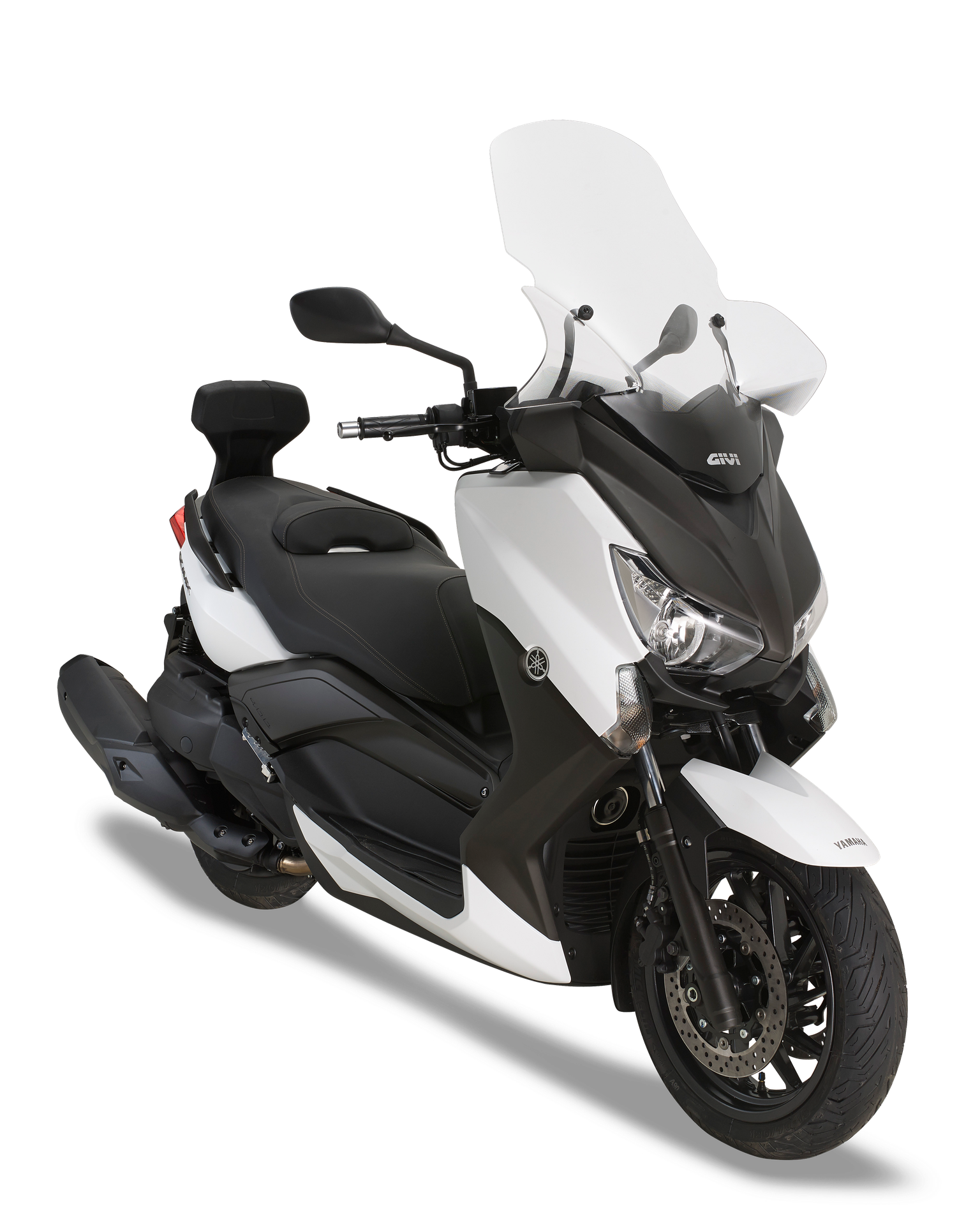 2111DT screen GIVI mounted with D2111KIT on Yamaha X-MAX 250 (14)