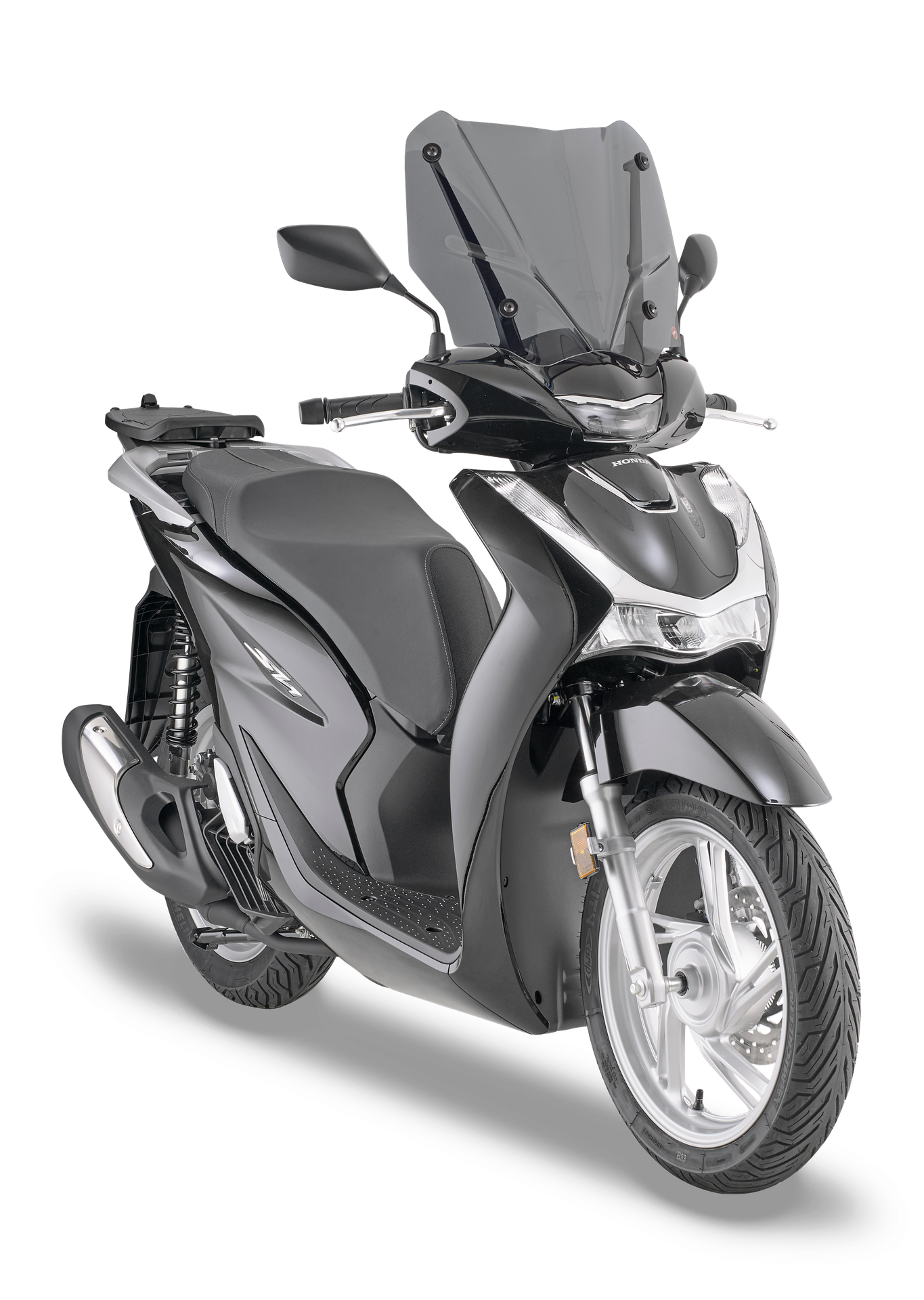 D1181S screen GIVI mounted on Honda SH 150 (20)