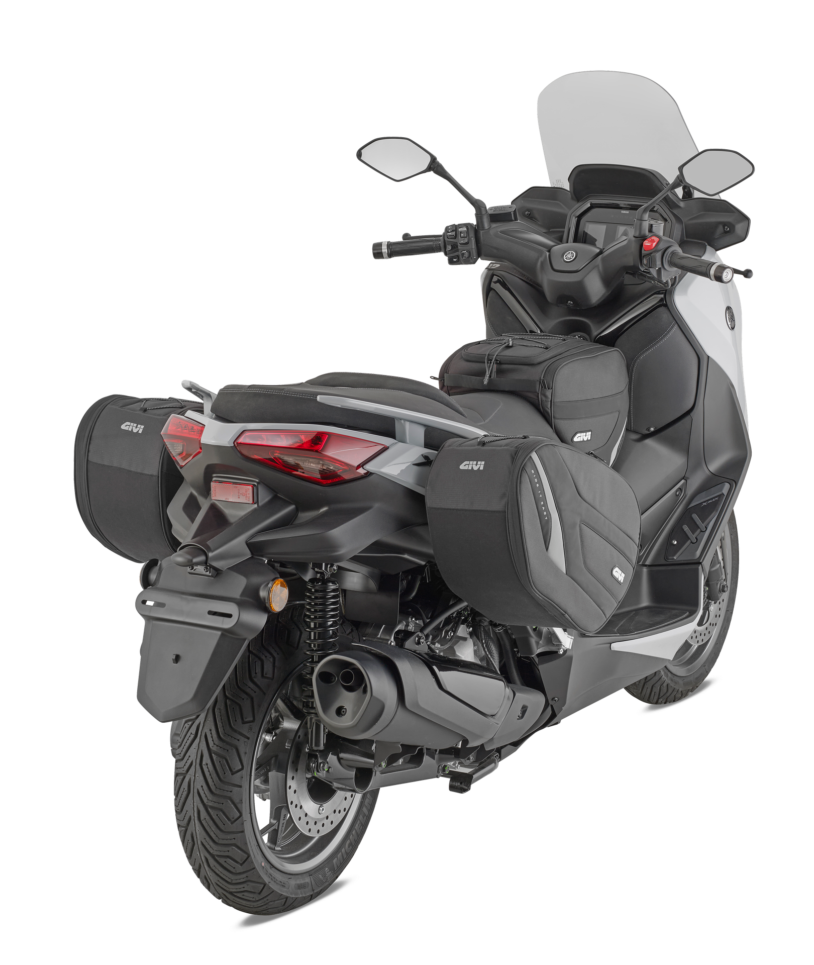 EASY11 Coppia di borse laterali montate su Yamaha x max 300 tech max (25)