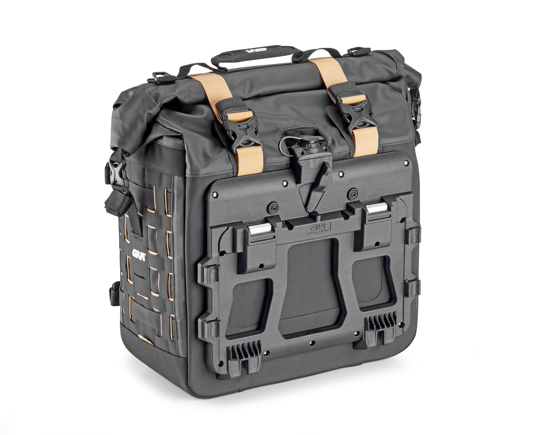 30-LTR waterproof side bag with the MONOKEY® CAM-SIDE fixing system