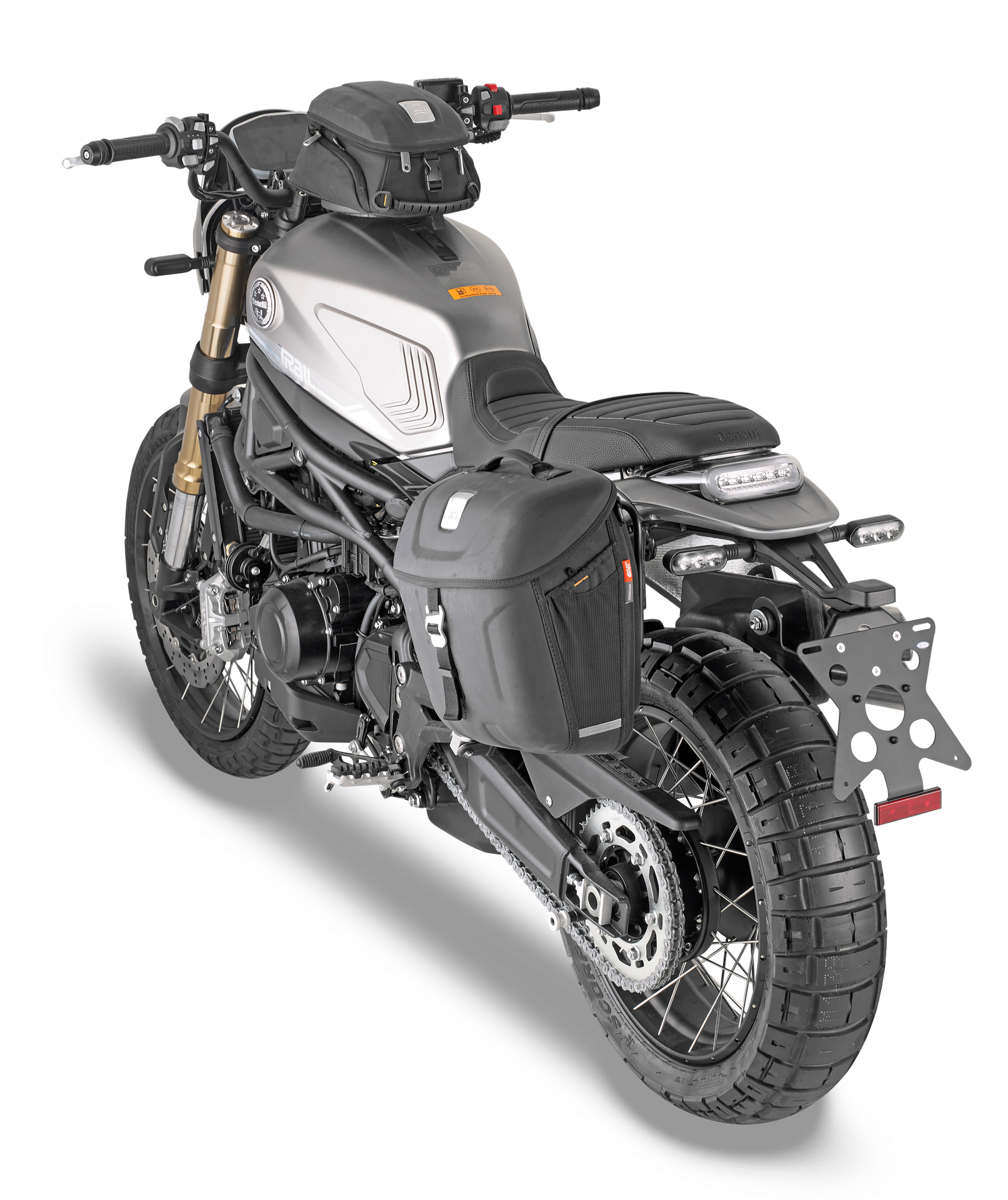 MT501 soft bags GIVI mounted with TMT8714 on Benelli Leoncino 800 Trail (22)