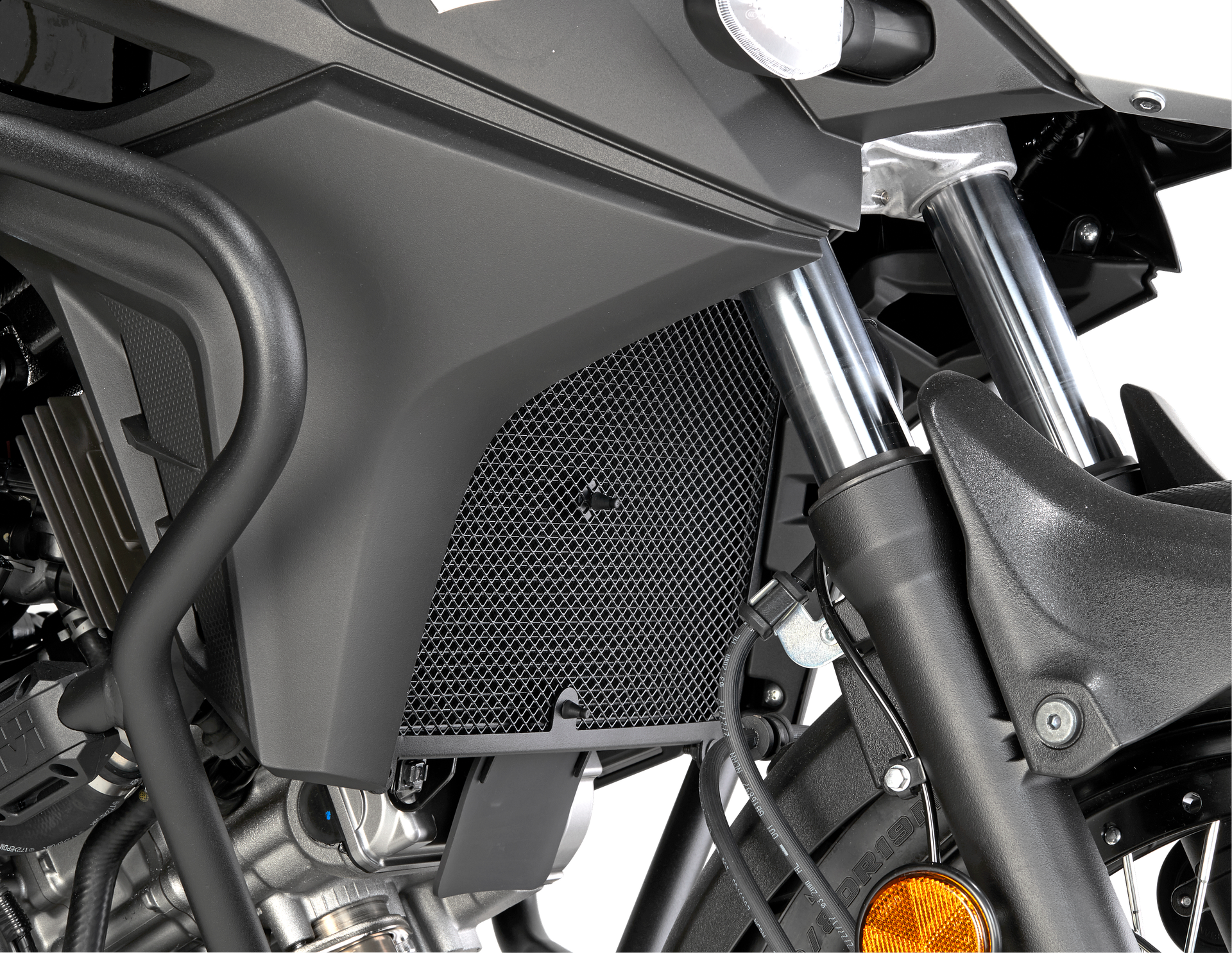 PR3112 radiator protector GIVI mounted on Suzuki DL 650 V-Strom (17)