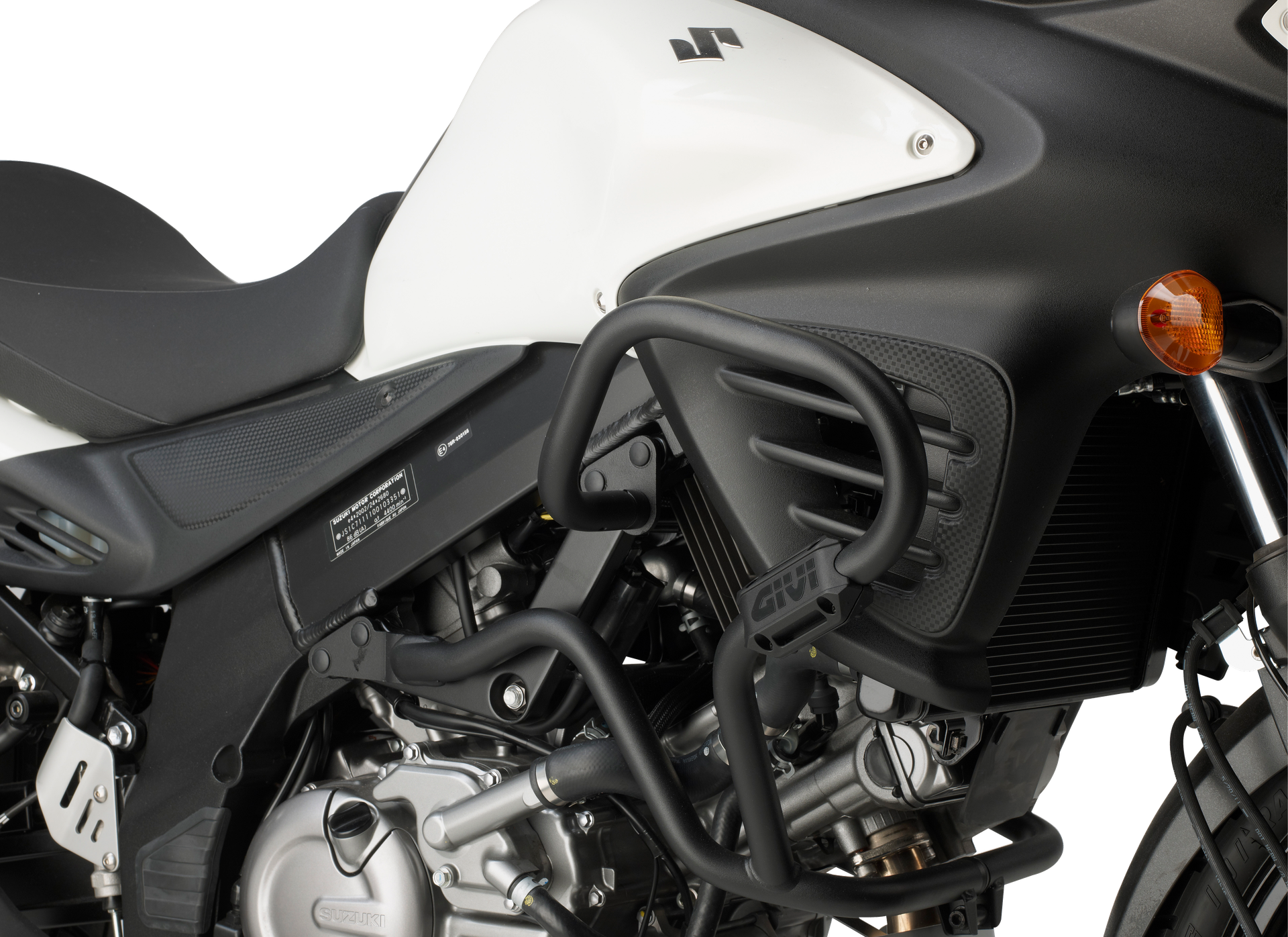 TN532 engine guard GIVI mounted on Suzuki DL 650 V-Strom L2 (11)